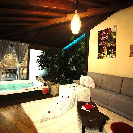 阿尔库什迪瓦尔德维什 Casa Favo De Mel - Jacuzzi Privado & Lareira - Piscina酒店 外观 照片