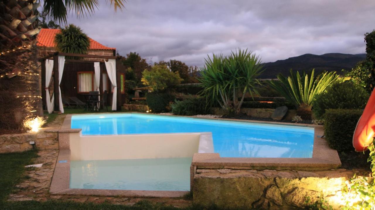 阿尔库什迪瓦尔德维什 Casa Favo De Mel - Jacuzzi Privado & Lareira - Piscina酒店 外观 照片
