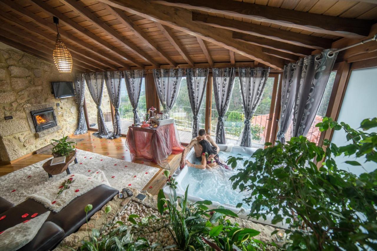 阿尔库什迪瓦尔德维什 Casa Favo De Mel - Jacuzzi Privado & Lareira - Piscina酒店 外观 照片