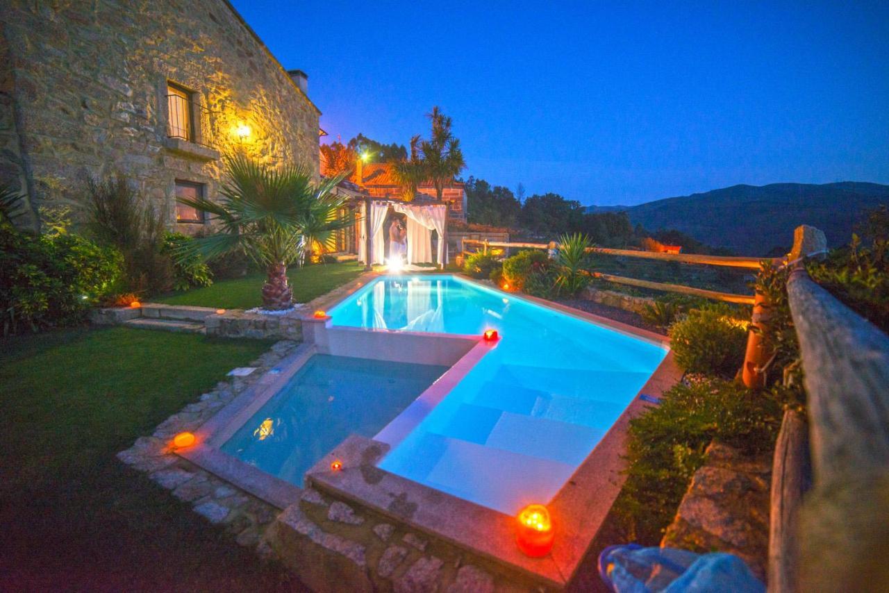 阿尔库什迪瓦尔德维什 Casa Favo De Mel - Jacuzzi Privado & Lareira - Piscina酒店 外观 照片