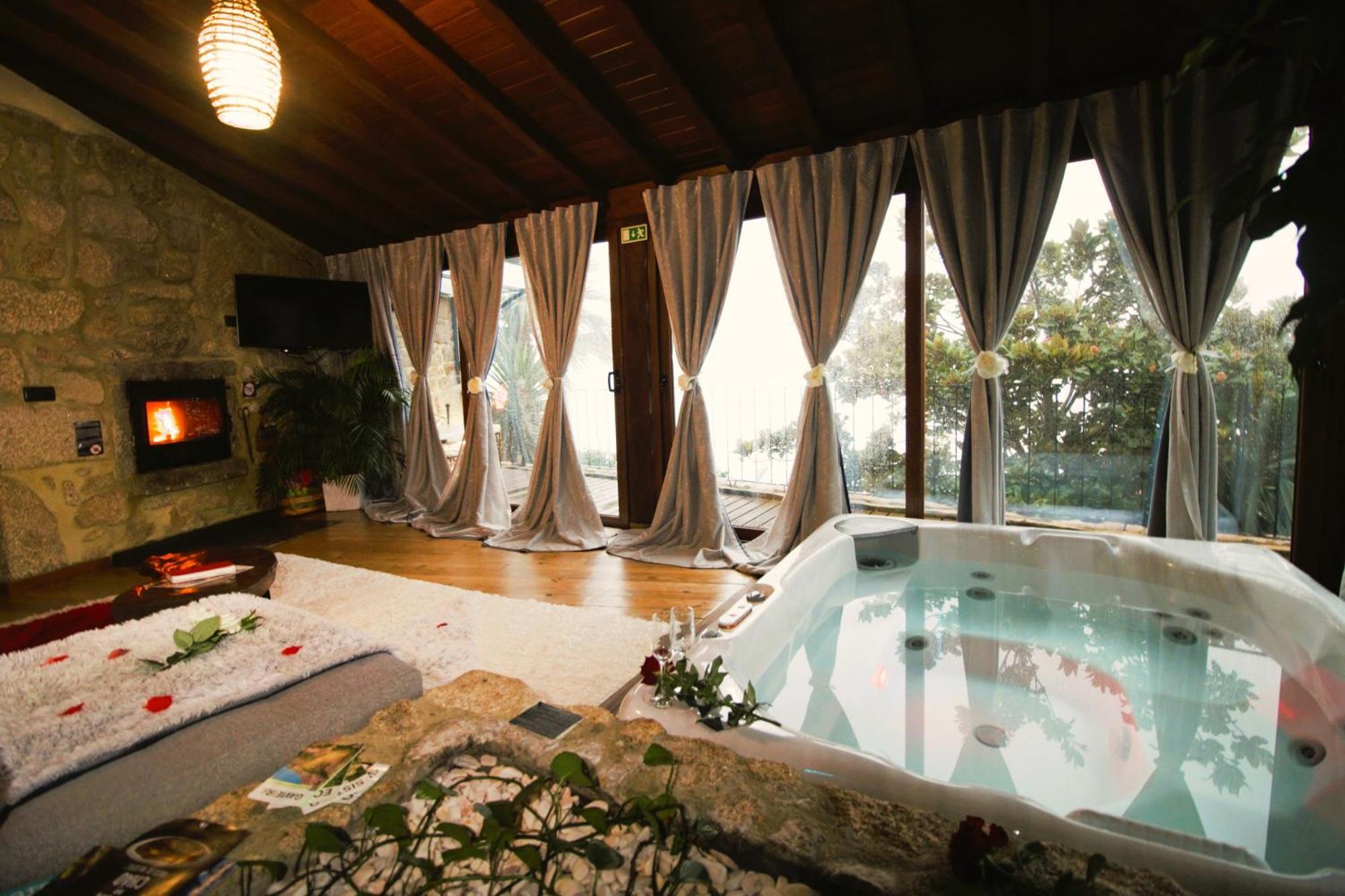 阿尔库什迪瓦尔德维什 Casa Favo De Mel - Jacuzzi Privado & Lareira - Piscina酒店 外观 照片